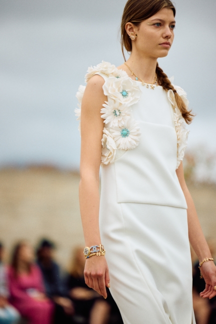 chanel_cruise-2024_25-show-cite-radieuse-le-corbusier-unite-dhabitation-marseille-flc-adagp-paris-2024-42-hd