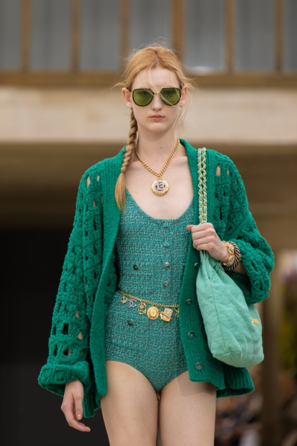 chanel_cruise-2024_25-show-cite-radieuse-le-corbusier-unite-dhabitation-marseille-flc-adagp-paris-2024-51-hd