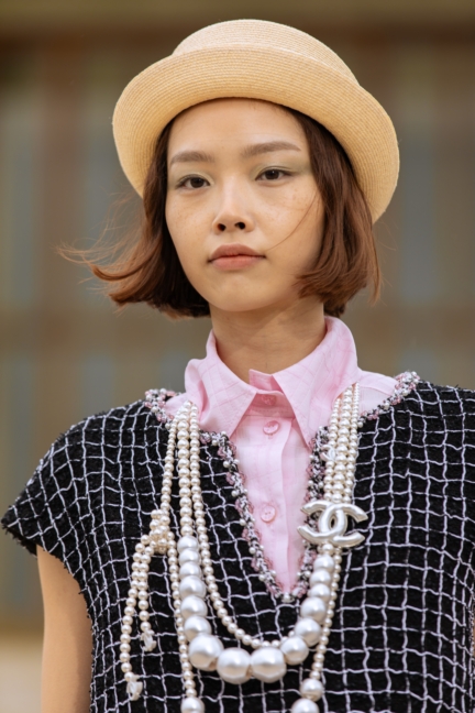 chanel_cruise-2024_25-show-cite-radieuse-le-corbusier-unite-dhabitation-marseille-flc-adagp-paris-2024-55-hd