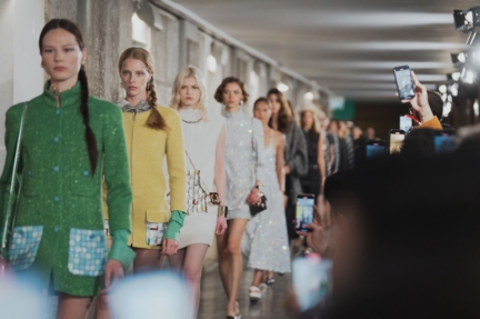 chanel_cruise-2024_25-show-cite-radieuse-le-corbusier-unite-dhabitation-marseille-flc-adagp-paris-2024-80-hd