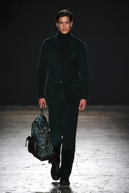 ports-1961-couture-ss-16-40