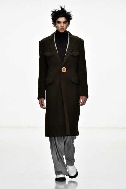 sean-suen-paris-men-aw-16-16