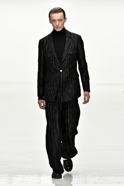 sean-suen-paris-men-aw-16-23