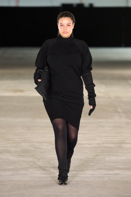 aw25-copenhagen-fashion-week-a-roege-hove-runway-2x3-james-cochrane-8