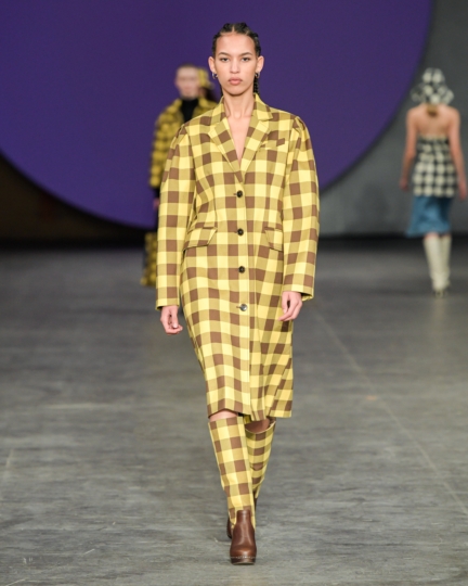 baum_und_pferdgarten_aw20_028