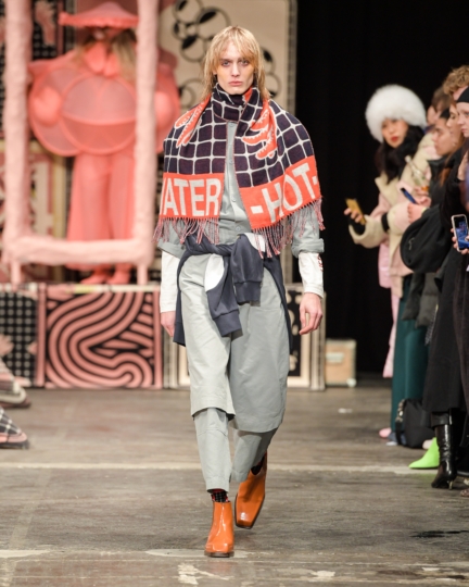 henrik_vibskov_aw20_014