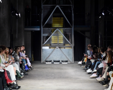 lala_berlin_aw20_023