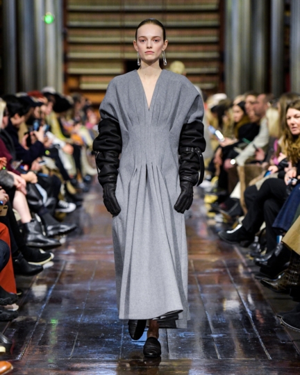 mark_kenly_domino_tan_aw20_017