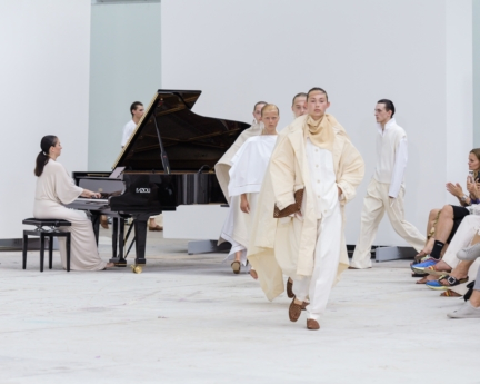 mark_kenly_domino_tan_034