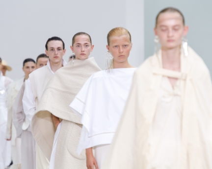 mark_kenly_domino_tan_036