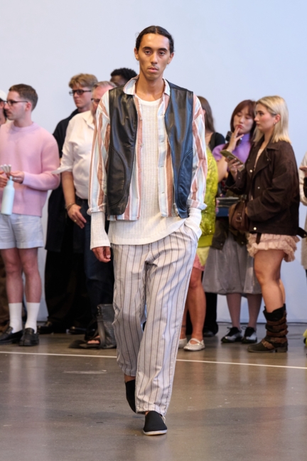 ss26-copenhagen-fashion-week-ranra-runway-2x3-james-cochrane-15