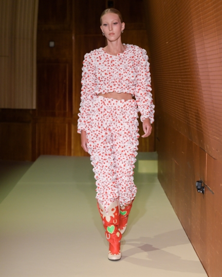 saks-potts_001