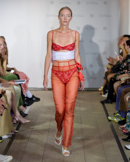 scandinavian-academy-fashion_021