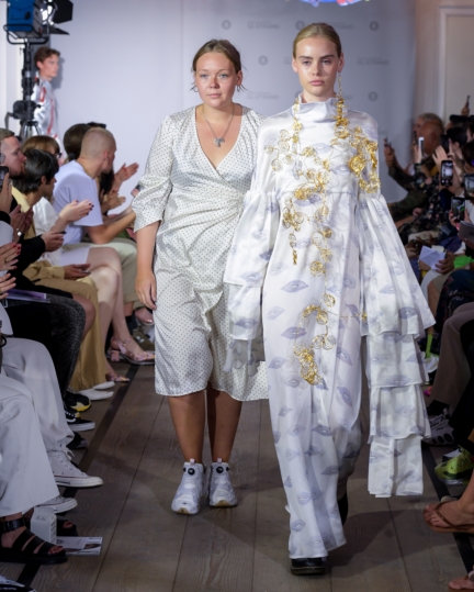 scandinavian-academy-fashion_089