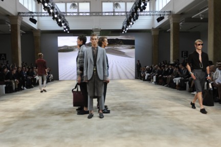 daks-milan-mens-ss-17-13
