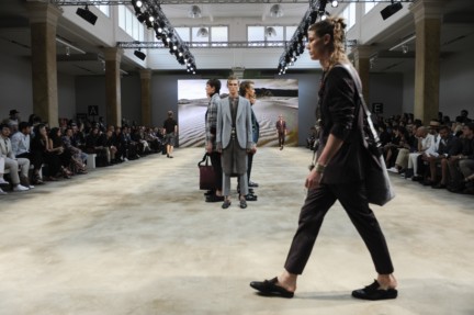 daks-milan-mens-ss-17-14
