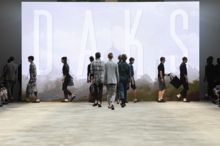 daks-milan-mens-ss-17-37