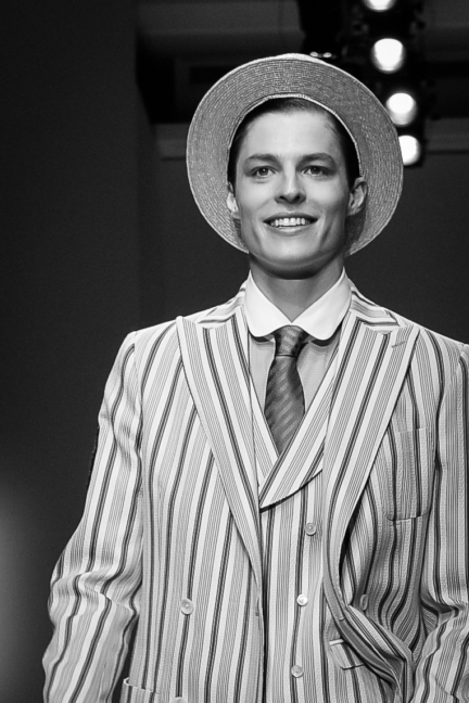 daks-milan-mens-ss-18-atmosphere-14