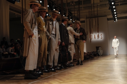 daks-milan-mens-ss-18-atmosphere-9