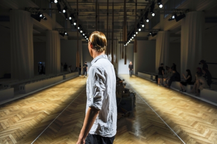 daks-milan-mens-ss-18-backstage-15