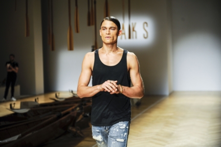 daks-milan-mens-ss-18-backstage-16
