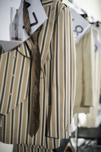 daks-milan-mens-ss-18-backstage-9