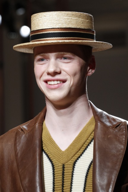 daks-milan-mens-ss-18-details-18