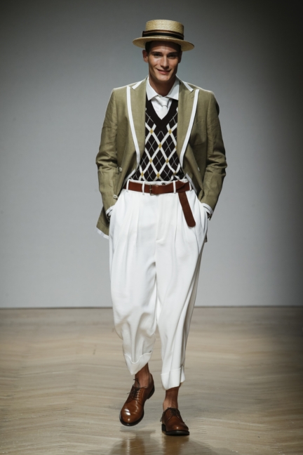 daks-milan-mens-ss-18-runway-15