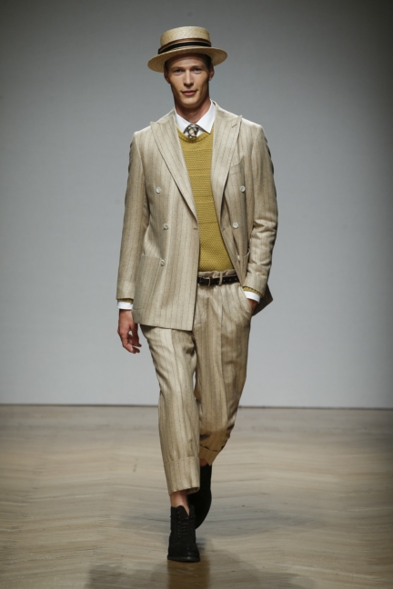 daks-milan-mens-ss-18-runway-20