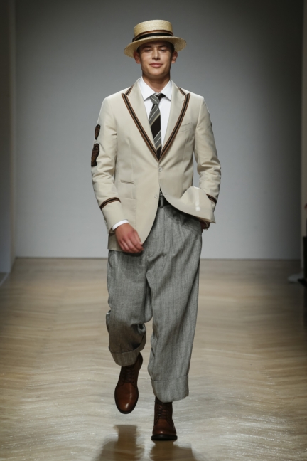 daks-milan-mens-ss-18-runway-24