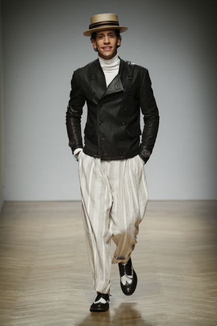 daks-milan-mens-ss-18-runway-28