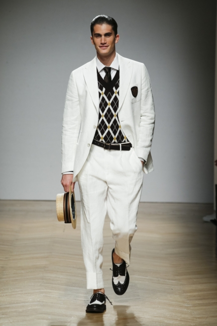 daks-milan-mens-ss-18-runway-39