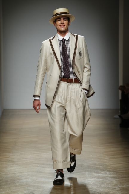 daks-milan-mens-ss-18-runway-5