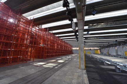 diesel-black-gold-milan-mens-ss-18-atmosphere-10