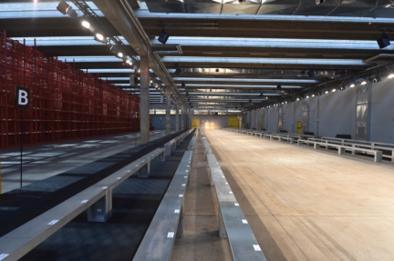 diesel-black-gold-milan-mens-ss-18-atmosphere-14