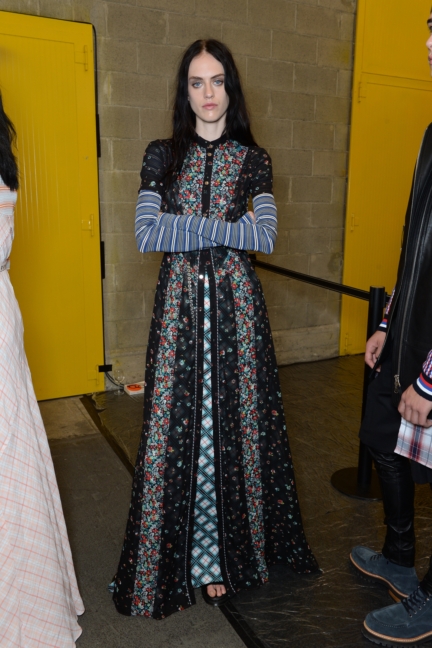 diesel-black-gold-milan-mens-ss-18-backstage-136