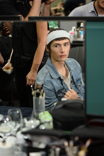 diesel-black-gold-milan-mens-ss-18-backstage-18