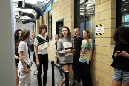 diesel-black-gold-milan-mens-ss-18-backstage-48