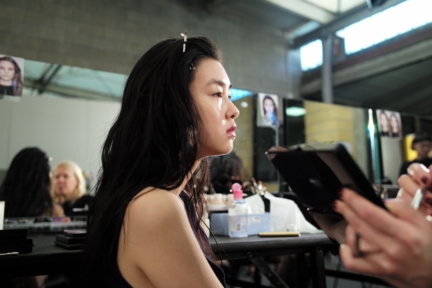 diesel-black-gold-milan-mens-ss-18-backstage-5