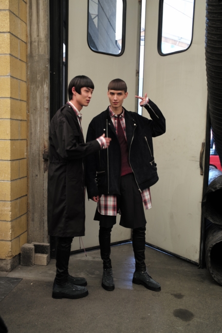 diesel-black-gold-milan-mens-ss-18-backstage-85