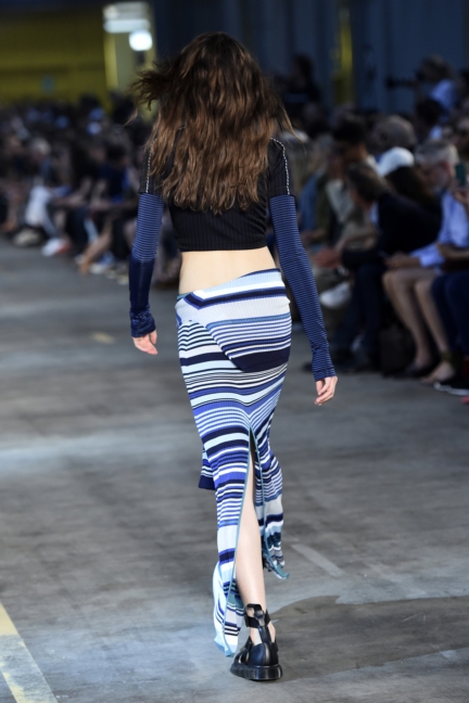 diesel-black-gold-milan-mens-ss-18-runway-back-11