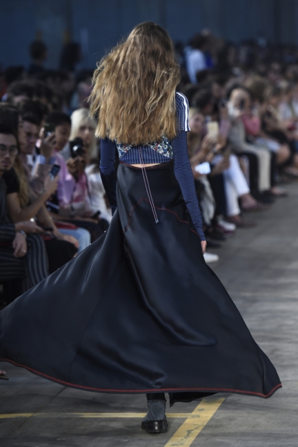 diesel-black-gold-milan-mens-ss-18-runway-back-15