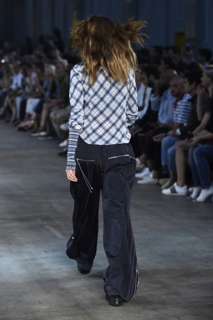 diesel-black-gold-milan-mens-ss-18-runway-back-2