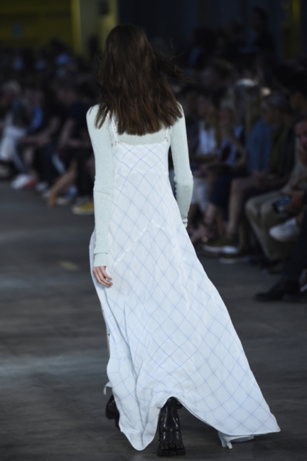 diesel-black-gold-milan-mens-ss-18-runway-back-29