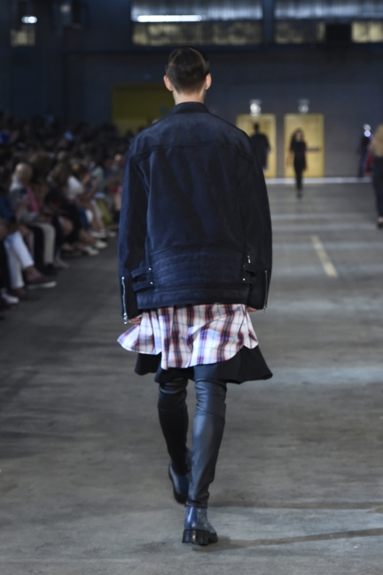 diesel-black-gold-milan-mens-ss-18-runway-back-43