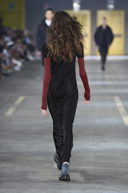 diesel-black-gold-milan-mens-ss-18-runway-back-46