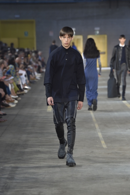 diesel-black-gold-milan-mens-ss-18-runway-12