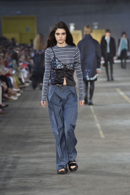 diesel-black-gold-milan-mens-ss-18-runway-18