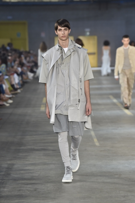 diesel-black-gold-milan-mens-ss-18-runway-36