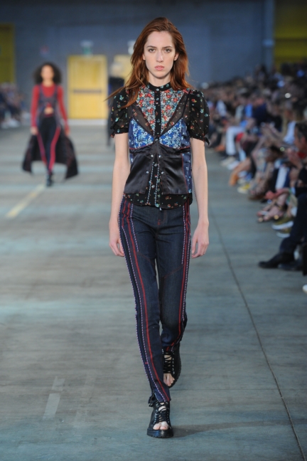 diesel-black-gold-milan-mens-ss-18-runway-53